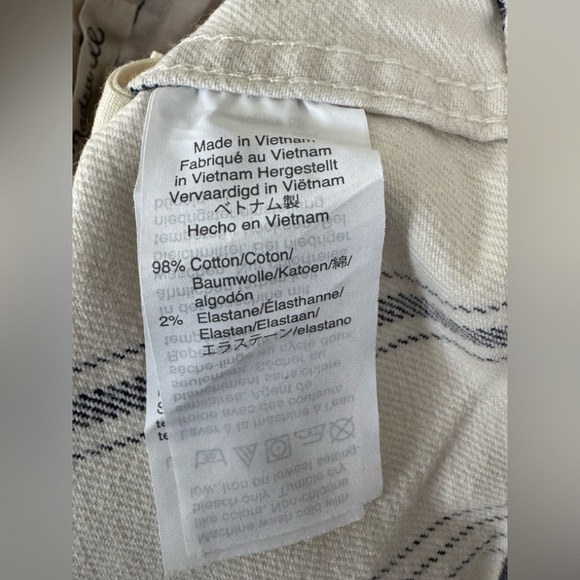 Madewell High Waist White and Blue Striped Shorts 💙🤍🤎 - Picture 11 of 11